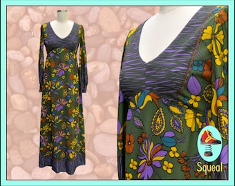 Vintage 1970s Dress Flower Power Maxi dress