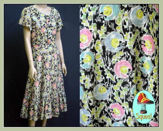 Vintage 1940s Cotton Novelty Hat Print Dress