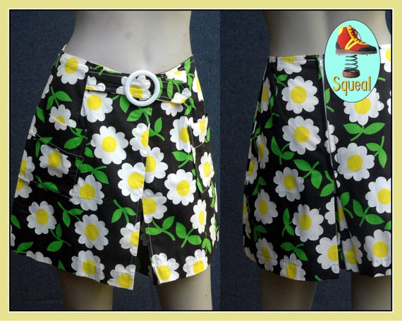 Vintage 1960s Flower Power Mini Skirt Shorts