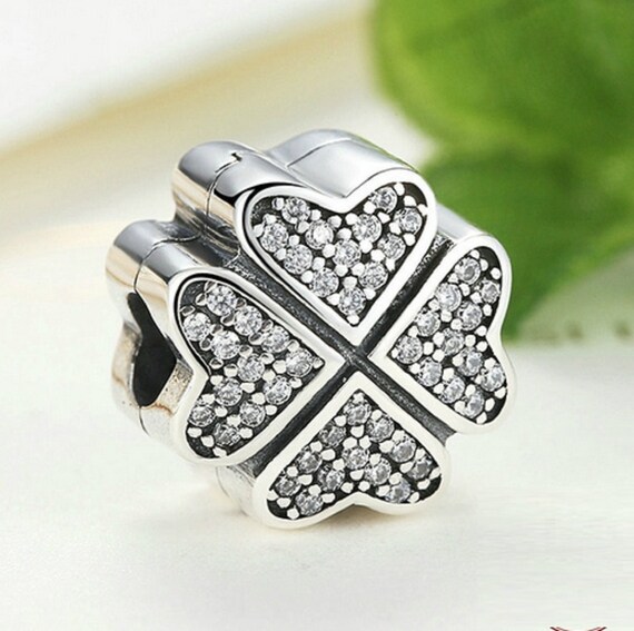 Pandora petals of store love charm