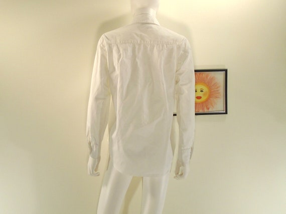 Vintage GAP White on White Embroidered Hidden But… - image 3