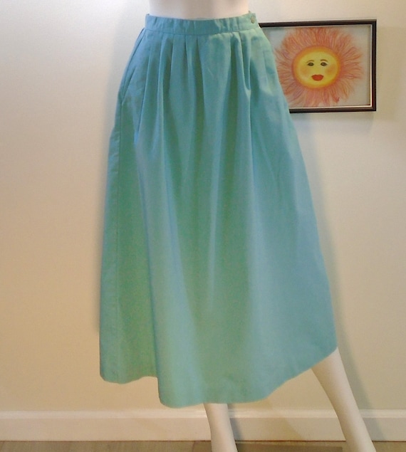 Vintage 80s Aqua Full Skirt: Made in USA, Size 8, Pockets