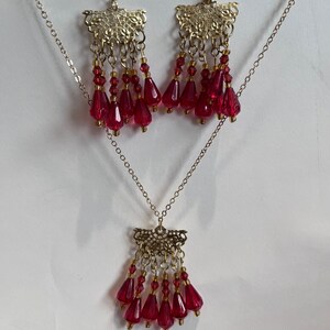 Red and gold bead necklace
