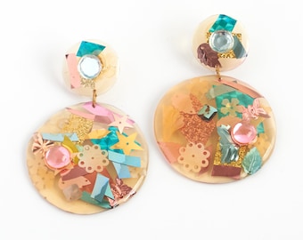 Conceits 1980's Applique Vintage Lucite Kolczyki