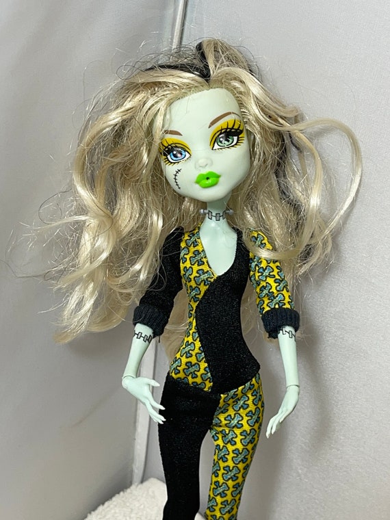 Monster High Frankie Stein Doll Mattel 2008 