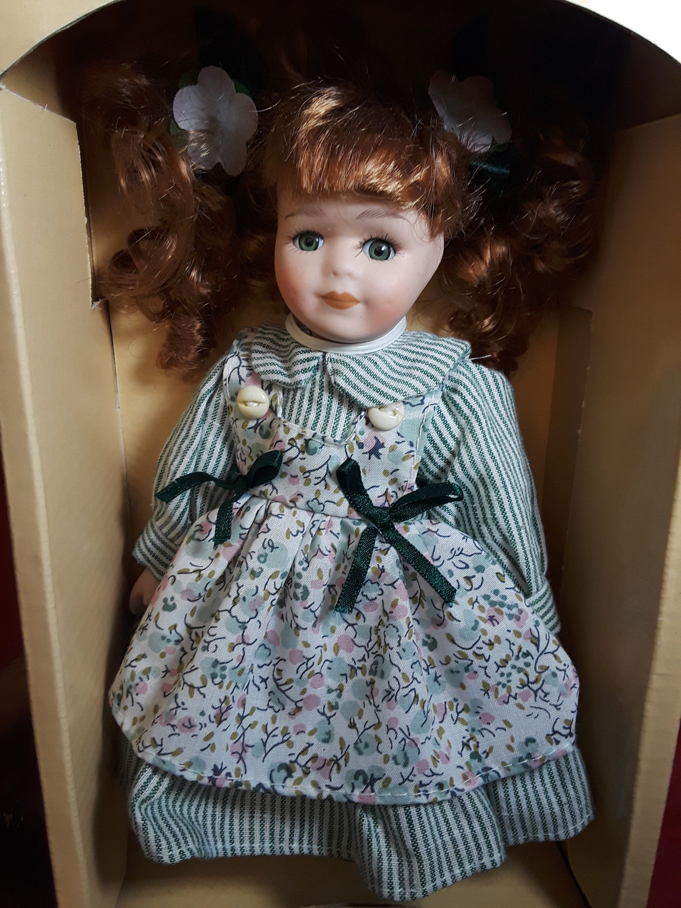 Poupée mystère #16 – Ma collection de poupées