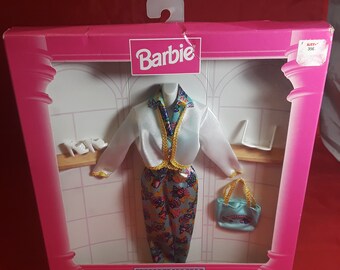 BARBIE FASHION AVENUE OUTFIT YACHT CLUB #52880 MATTEL 2001 (Neu (gemäss