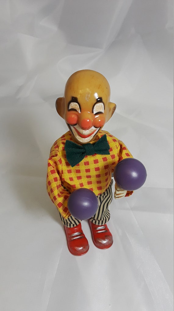 wind up clown