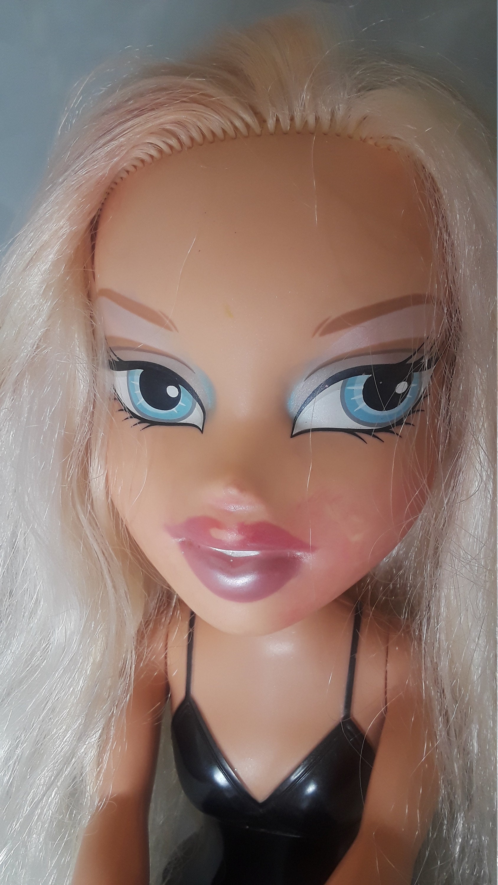 Bratz - All Glammed Up Doll - Funky Fashion Makeover - Cloe - Online Toys  Australia