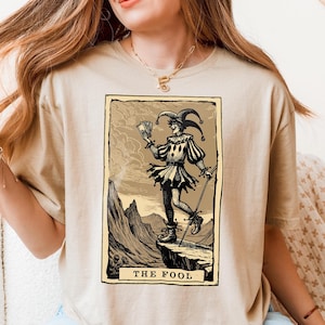 The Fool Tarot Card Shirt Dark Academia Pagan Shirt Spiritual Gothic Witchy Stuff T-Shirt