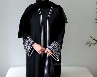 Ensemble abaya noir avec manches ornées