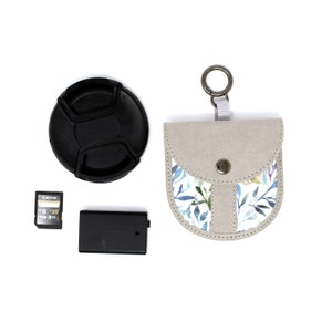 Accessoires photo : protège-objectif, compartiment pour batterie et carte mémoire, écologiques, végétaliens et durables