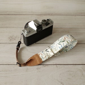 Floral Vegan Leather Camera Wrist Strap: DSLR Camera Accessory