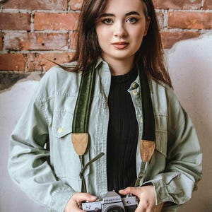 Personlig sammetskamerarem: Mjuk, slitstark SLR/DSLR-rem