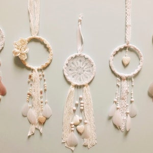 Mini Dreamcatcher Set di bomboniere di 5 / Decorazione in stile Boho / Idea regalo per doccia nuziale