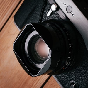 Squarehood for Fujinon XF 23mm f2 / XF 35mm f2  - Black our Silver