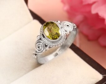 925 Solid Sterling Silver Ring, Natural Peridot Gemstone Ring,Women Jewelry,Handmade Ring,Vintage Ring,Boho Ring,Anniversary Ring,