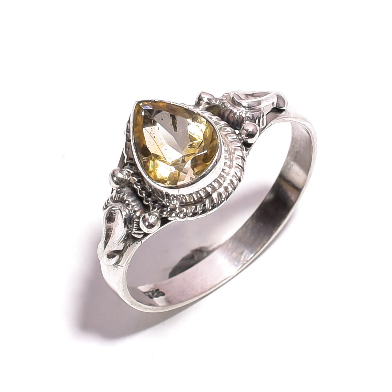Faceted Yellow Citrine Gemstone 925 sterling Silver Handmade Ring Size US 7