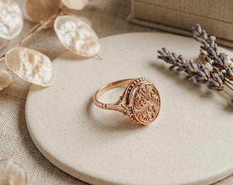 Gold Locket Ring, Scroll Engraved Poison Ring, 22K Gold Plated Sterling Silver, Vintage Style Filigree Ring, Victorian Band Jewelry