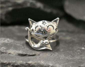 Sterling Silver Cat Statement Ring – Animal Band Jewellery