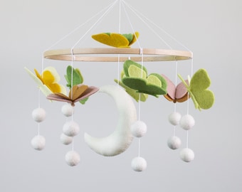 Móvil de bebé de fieltro de mariposas, decoración única de guardería