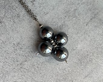 Collier pendentif croix en pierre térahertz : bijoux trèfle en acier inoxydable