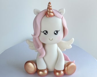 Fondant Unicorn  cake topper