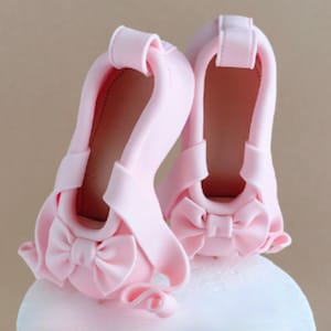 Ballerina slippers cake topper fondant or cold porcelain, tortendeko, shoe cake topper, ballet shoes topper, fondant pointe shoe cake decor