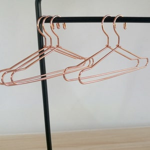 Dolls clothes hanger, Dollhouse Miniature Hangers, doll metal hangers, 5 Sizes,5 fun colors,10 pcs per pack, Gifts for Girls