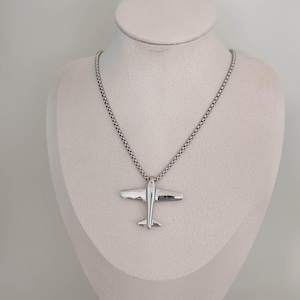 Airplane necklace, airplane charm, stainless steel, perfect as a gift for veterans and aircraft enthusiasts