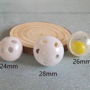 bola de sonajero/12 inserto de bola de sonajero /sonajero de juguete para perros/ inserto de sonajero de 28 mm/Bolas de sonajero de plástico de 28 mm / inserto de sonajero para bebés imagen 2