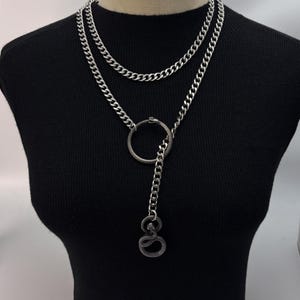 Chokerketting: Ouroboros O-ring, slangenhanger, roestvrijstalen Cubaanse ketting