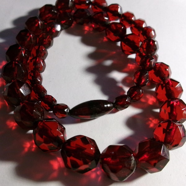 Cherry Amber Faceted Bakelite Choker Necklace