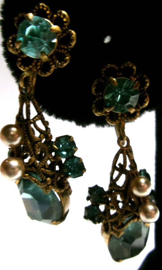 Stunning Jeweled filigree Czech Dangle Earrings Ne