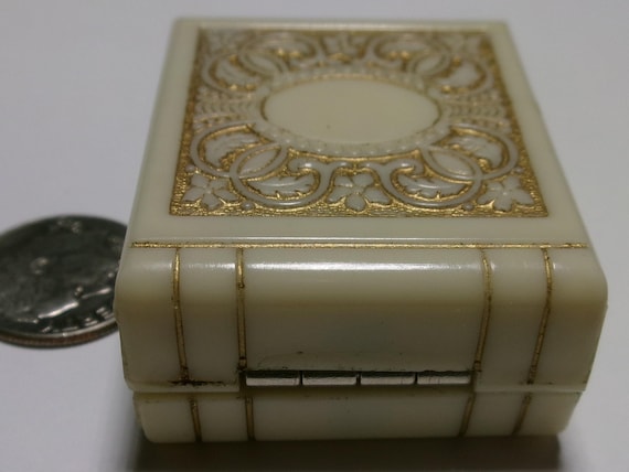 1930s Celluloid Book shape Ring Presentation Box - image 4