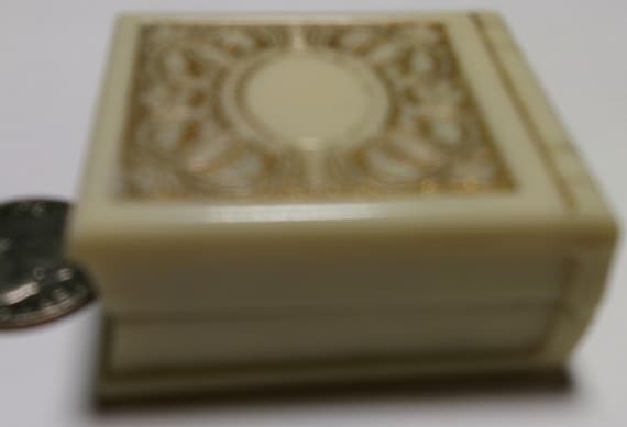 1930s Celluloid Book shape Ring Presentation Box - image 3