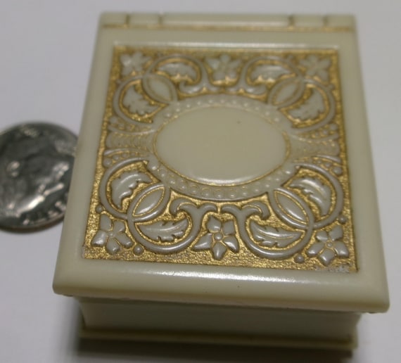 1930s Celluloid Book shape Ring Presentation Box - image 2
