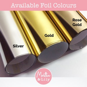 Pu&ograve; includere: Tre rotoli di foglia in argento, oro e oro rosa. La foglia &egrave; disponibile per l'uso nell'artigianato e in altri progetti.