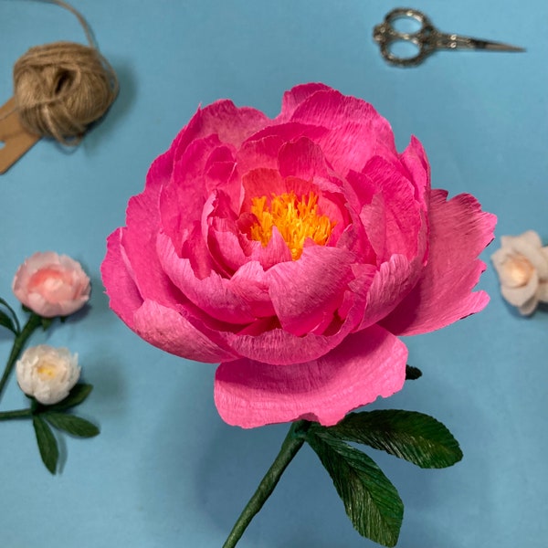 Pivoine rose en papier crêpe, cadeau d'anniversaire en papier pour elle, fleur artificielle rose vif, fausse pivoine rose, cadeau de premier anniversaire pour femme,