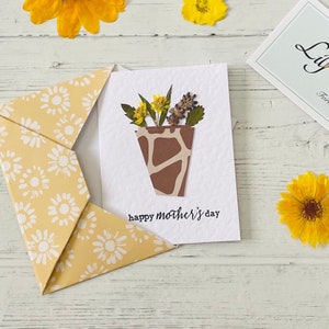 Biglietto per la festa della mamma con fiori pressati, biglietto floreale per la mamma, mini biglietto con fiori, grazioso biglietto per la festa della mamma