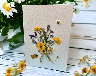 Carte de fleurs séchées pour jardinier, carte faite main avec de vraies fleurs pour tante, art floral pressé, carte d'anniversaire pour femme