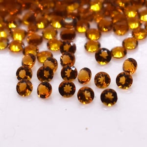 Madeira Citrine Gemstone: 2mm Round Cut, Golden Yellow, Jewelry Making