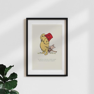 Affiche Winnie l'ourson – Illustration vintage avec citation | A.A. Peinture murale de Milne | Grandes Aventures - Proverbe Beige | Cadeau pour les enfants et les fans