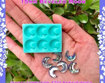 Beveled Chubby Moon Silicone Mold: Resin Deco Charms, Earrings (15mm)