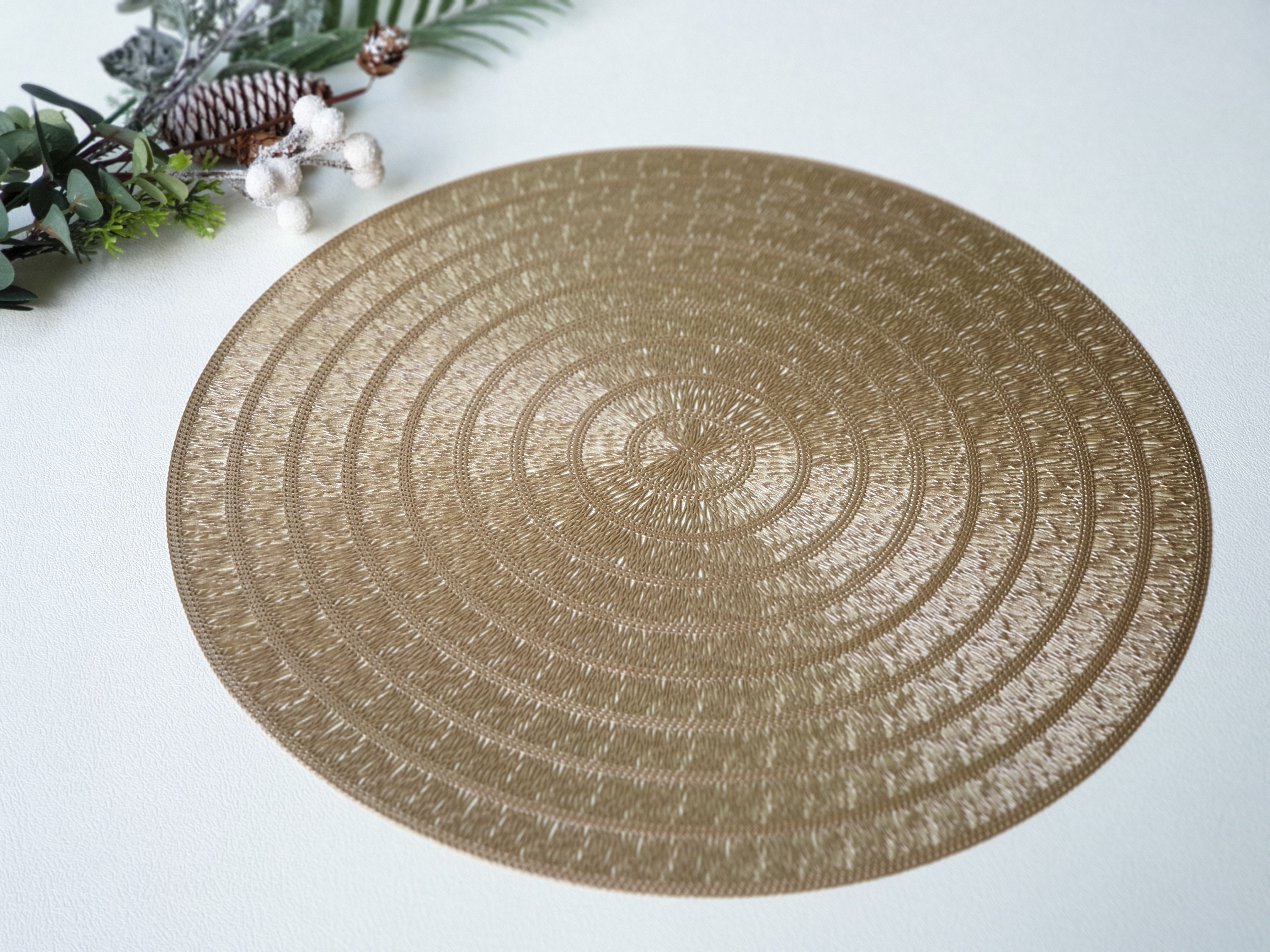 Round Placemat for Dining Table Non Slip Easy Care Vinyl Placemats Set of 6  Pcs 15 Inch Ideas Gift for Holiday 
