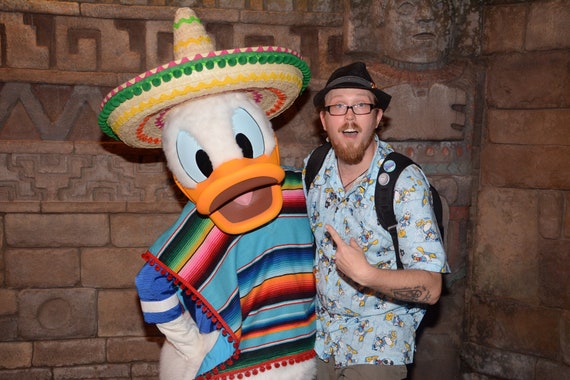 donald duck hawaiian shirt
