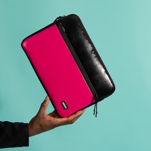 MacBook Air 13-hoes met vak (van geüpcycled materiaal), zwart/roze laptophoes voor nieuwe MacBook Air 13,6 inch M4/M3 (2025), hoes/tas