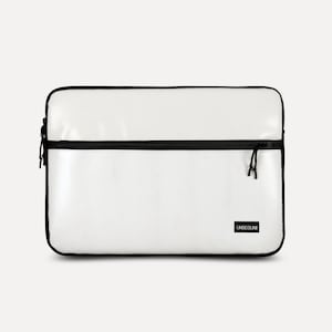 MacBook Air 13-inch hoes met voorvak (van geüpcycled materiaal), witte laptophoes voor MacBook Air 13,6-inch M4/M3 (2025)