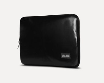 Sustainable laptop sleeve from Amsterdam (13 inch, 14 inch, 15 inch & new MacBook Pro 16 inch M3) - Black laptop case/cover for MacBook Air