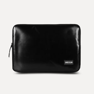 Lenovo ThinkBook 15 G3 case (from upcycled fabric), Black laptop sleeve/cover for new Lenovo ThinkBook 15 G3/G2 (15.6 inch - 2022)